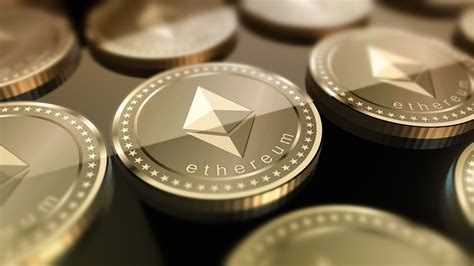 Ethereum: If Bitcoin is traceable, how bitcoin scams are exist?
